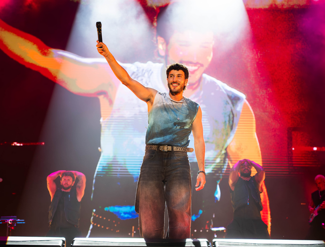 SEBASTIÁN YATRA ROMPE RÉCORD DE ASISTENCIA EN EL CIERRE DE LAS FIESTAS DE SAN GINÉS EN ARRECIFE, ESPAÑA!